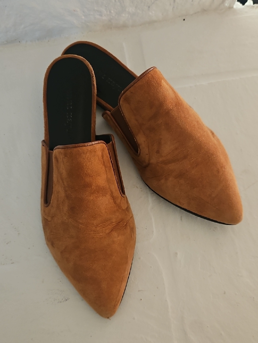 Jenni Kayne Pointed Toe Suede Slip-On Mules in Camel Brown